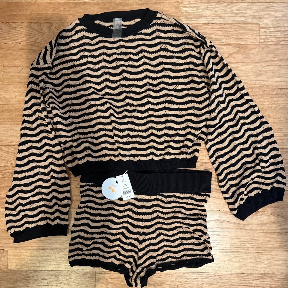 PQ Swim Black and Tan Wave Pattern Coverup